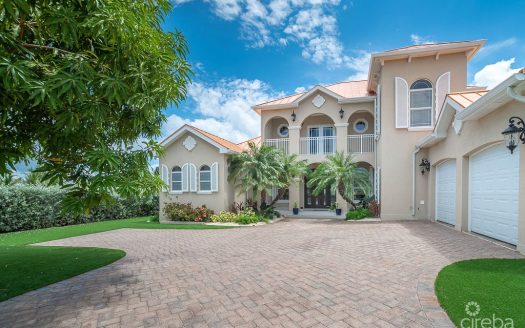 CANAL FRONT HOME CRYSTAL HARBOUR