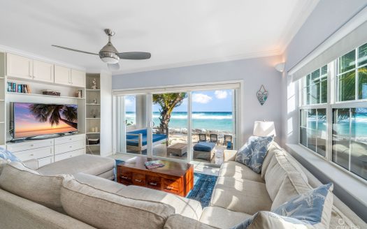 MAHOGANY POINT VILLAS 3, BEACH FRONT TOWNHOME