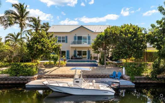 BIMINI DRIVE  – GRAND HARBOUR | EXCLUSIVE 5-BED CANALFRONT HOME