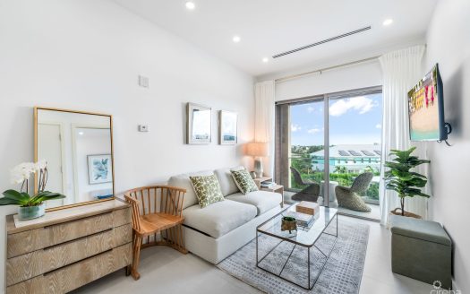 HARBOUR WALK RESIDENCES | CHIC 1-BED + DEN