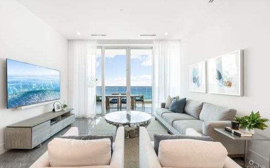 FIN 8, OCEANFRONT CONDO