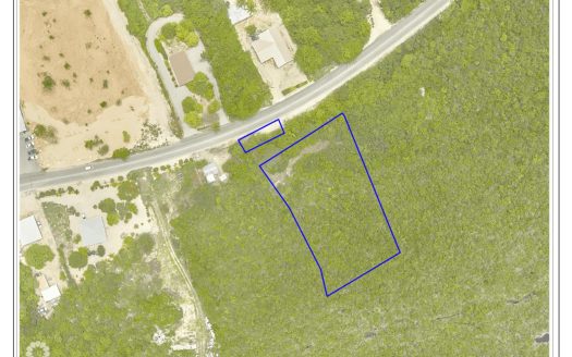 BLUFF EDGE & UNDER BLUFF EDGE LOTS (0.92 ACRES)