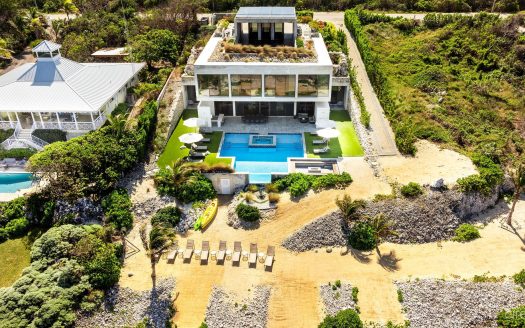 BELLA ROCCA, EAST END LUXURY VILLA