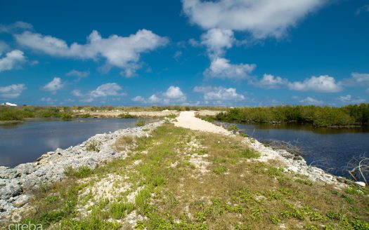 CORNER LOT RUM POINT DRIVE