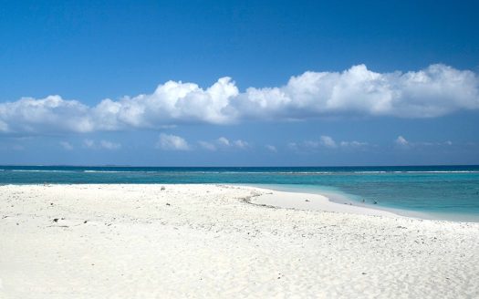 LOT NEAR POINT OF SAND – LITTLE CAYMAN